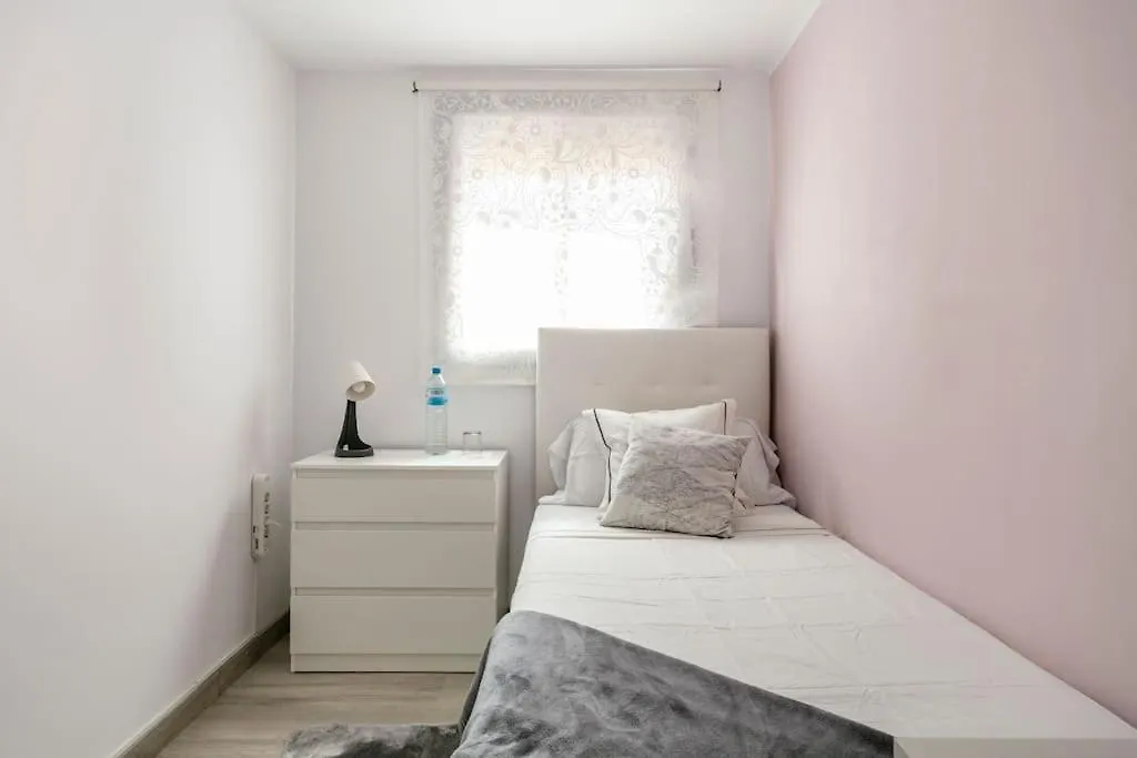 Habitaciones Bonitas Y Comodas L'Hospitalet de Llobregat Homestay